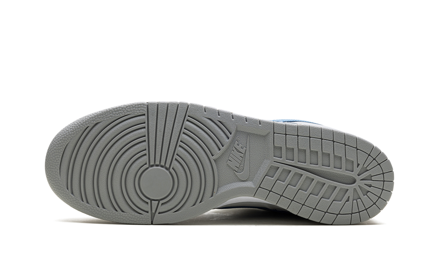Dunk low "Silver Surfer" HF0391 001