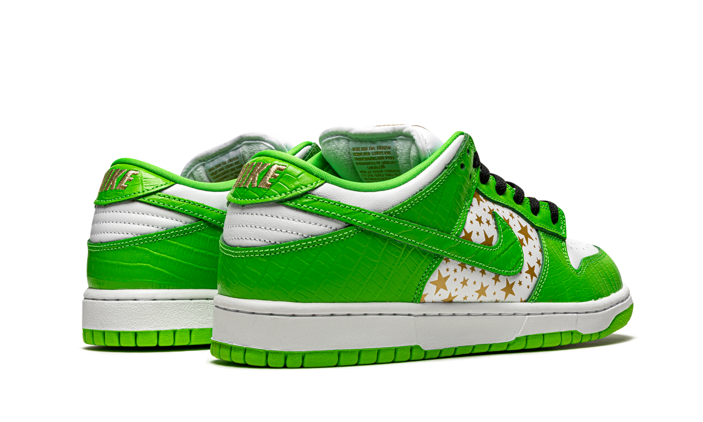 SB Dunk Low "Supreme - Stars - Mean Green" DH3228 101