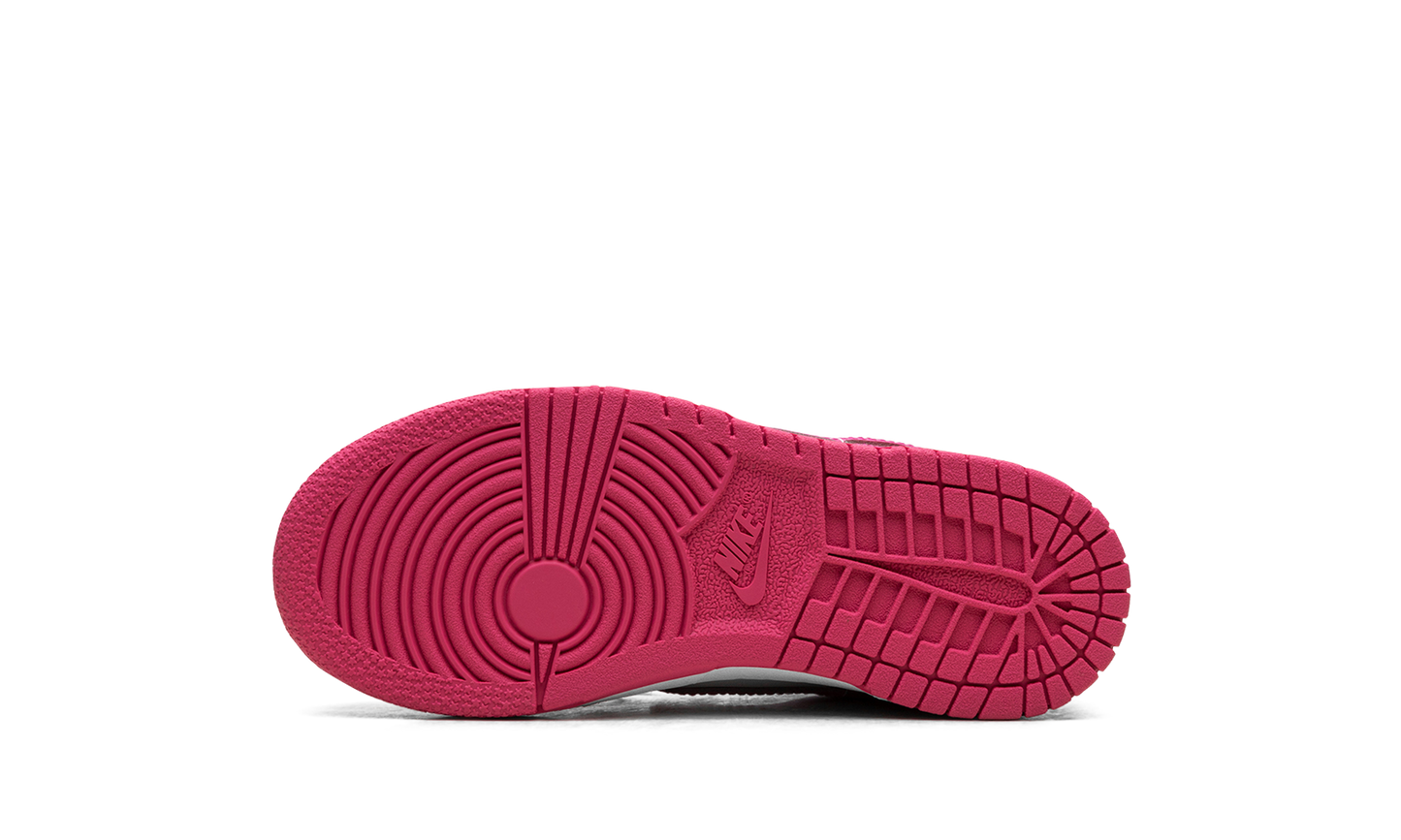 Dunk Low (PSE) "Laser Fuchsia" FB9108 102