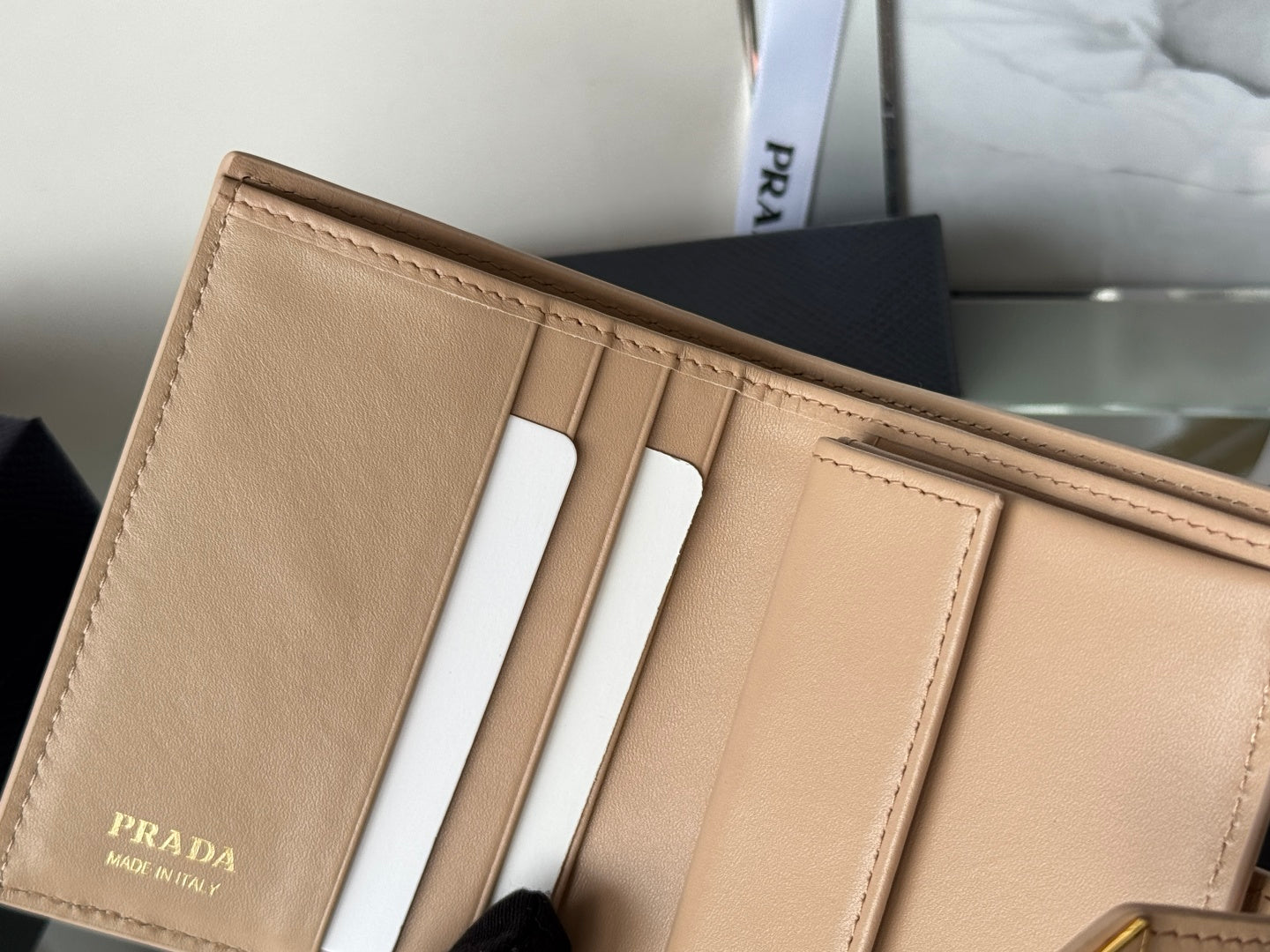 Pra 1MV204 Small Wallet Caramel Saffiano & Smooth Leather