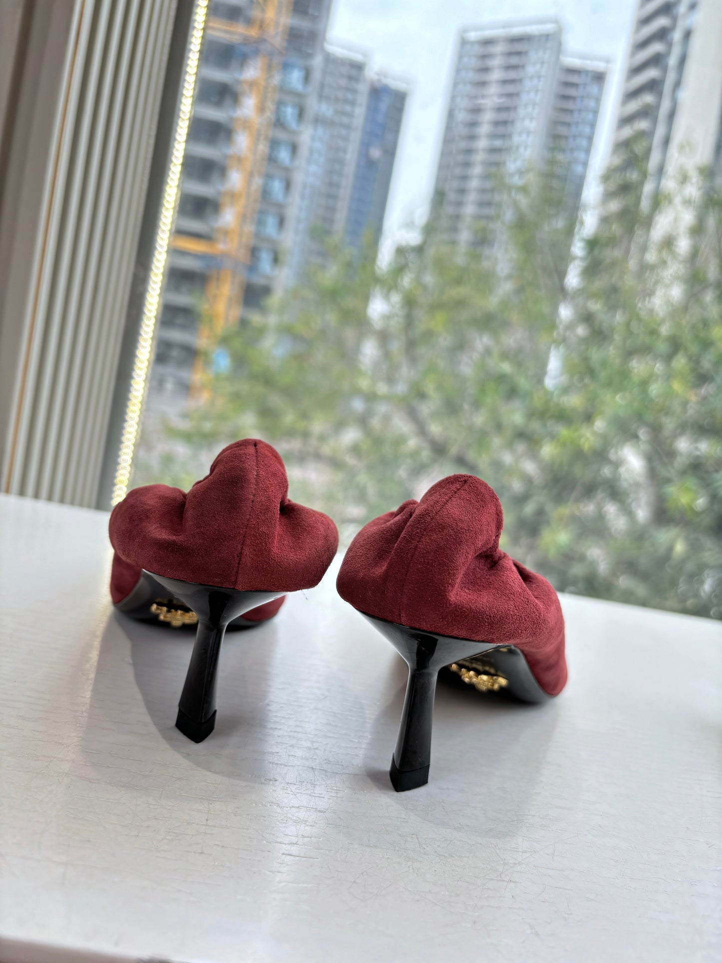 Prada Pointed-Toe Pumps Red Suede 604174