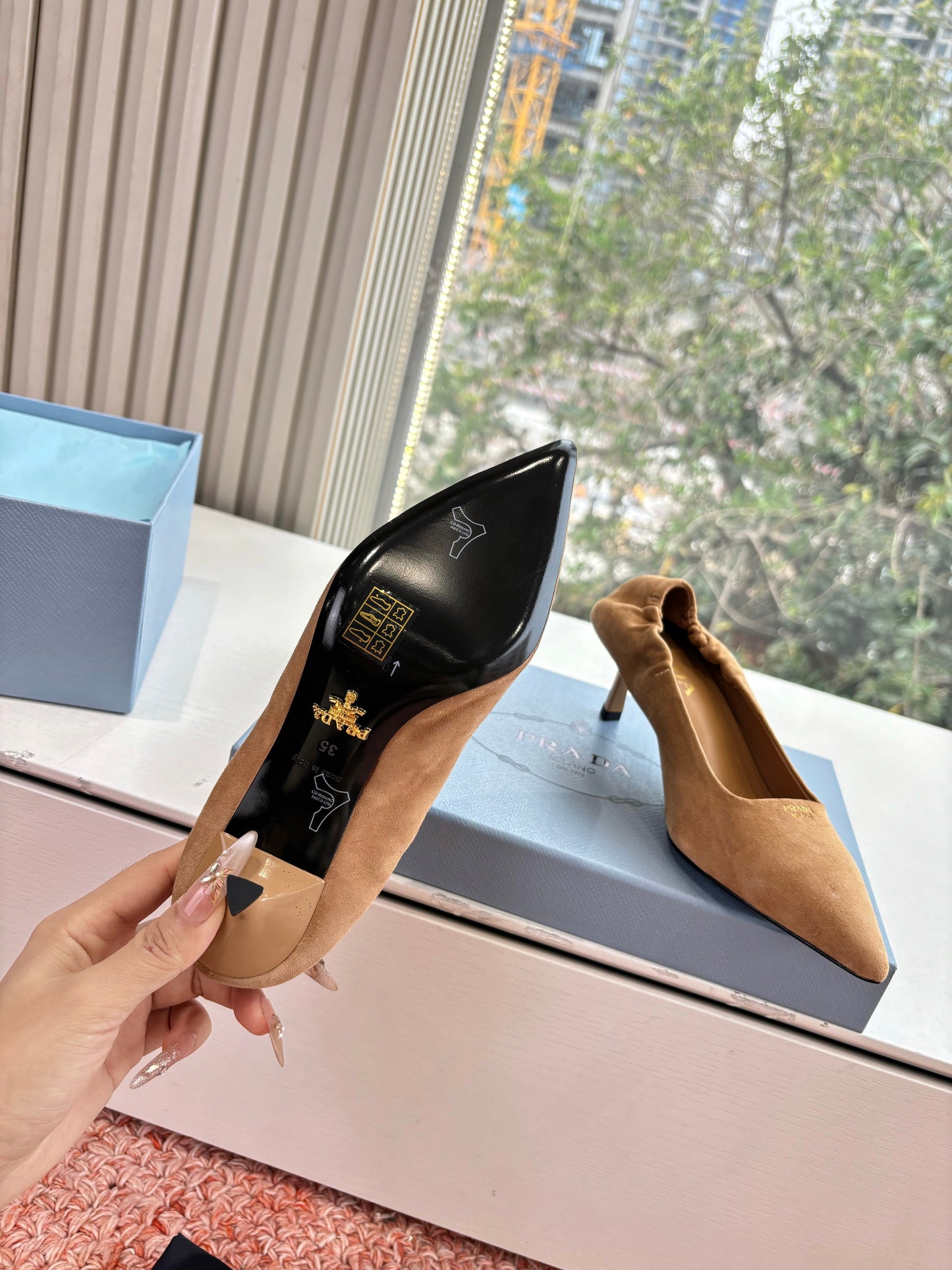 Prada Pointed-Toe Pumps Brown Suede 604176