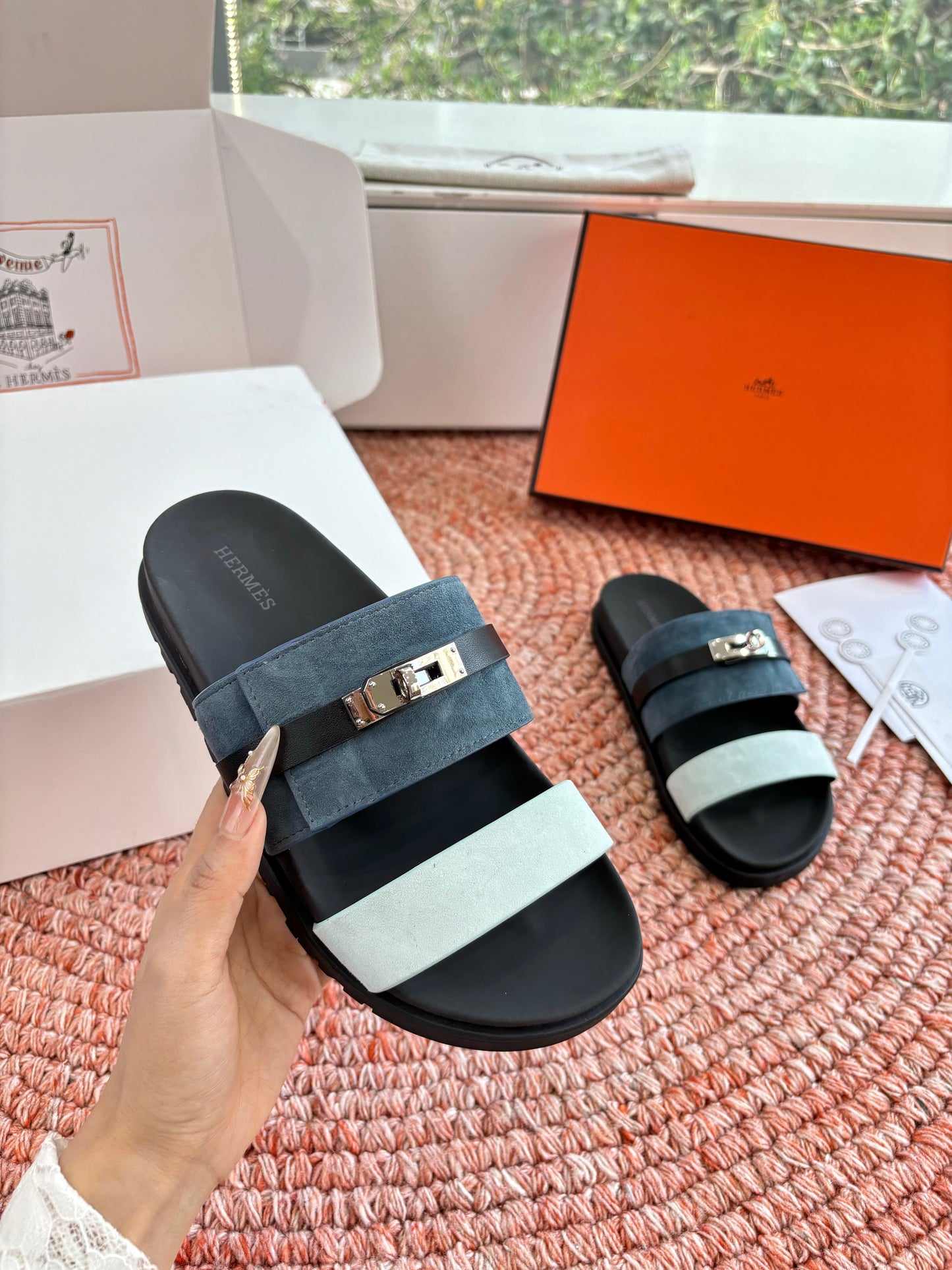 HM Jackson Sandal White Teal Blue Suede 648479
