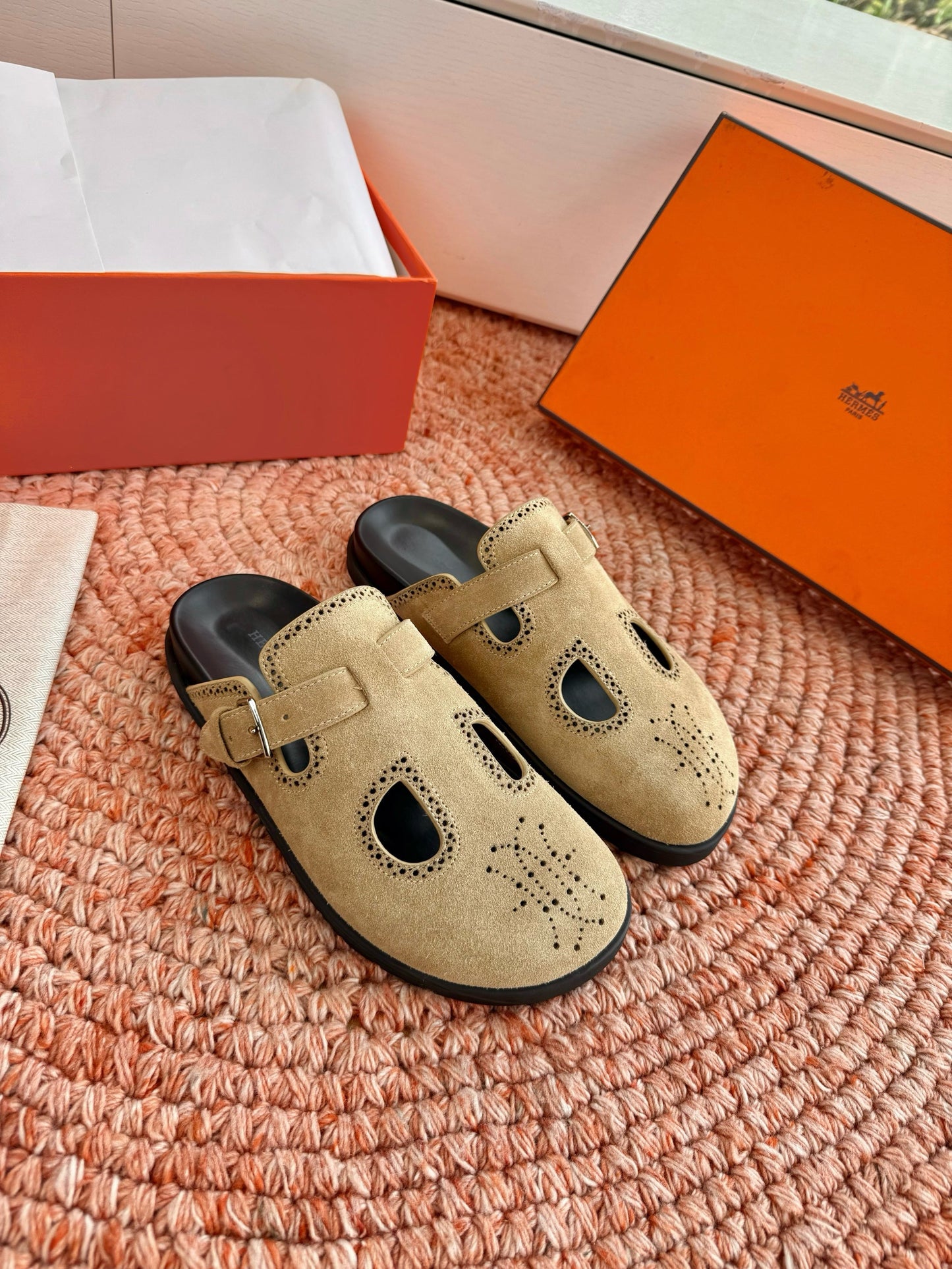 HM Monk Mules Khahi Suede 648493