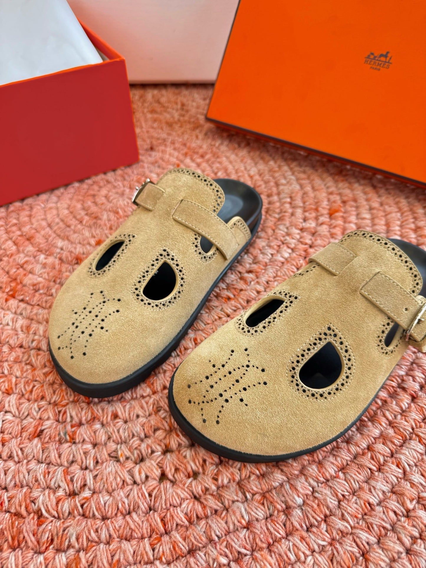 HM Monk Mules Khahi Suede 648493