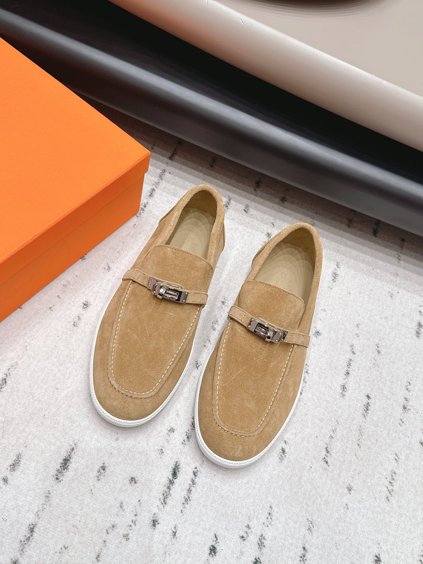HM 26s Kelly Paris Loafers Light Brown Suede Silver Hardware