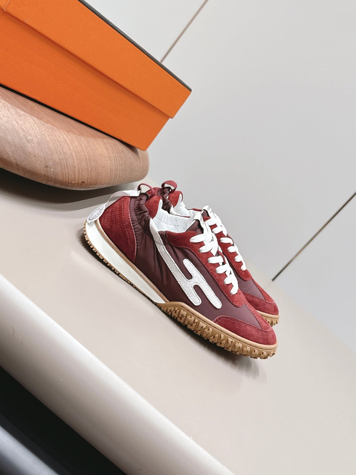 HM 26s Bouncing Sneakers Brown Nylon Suede