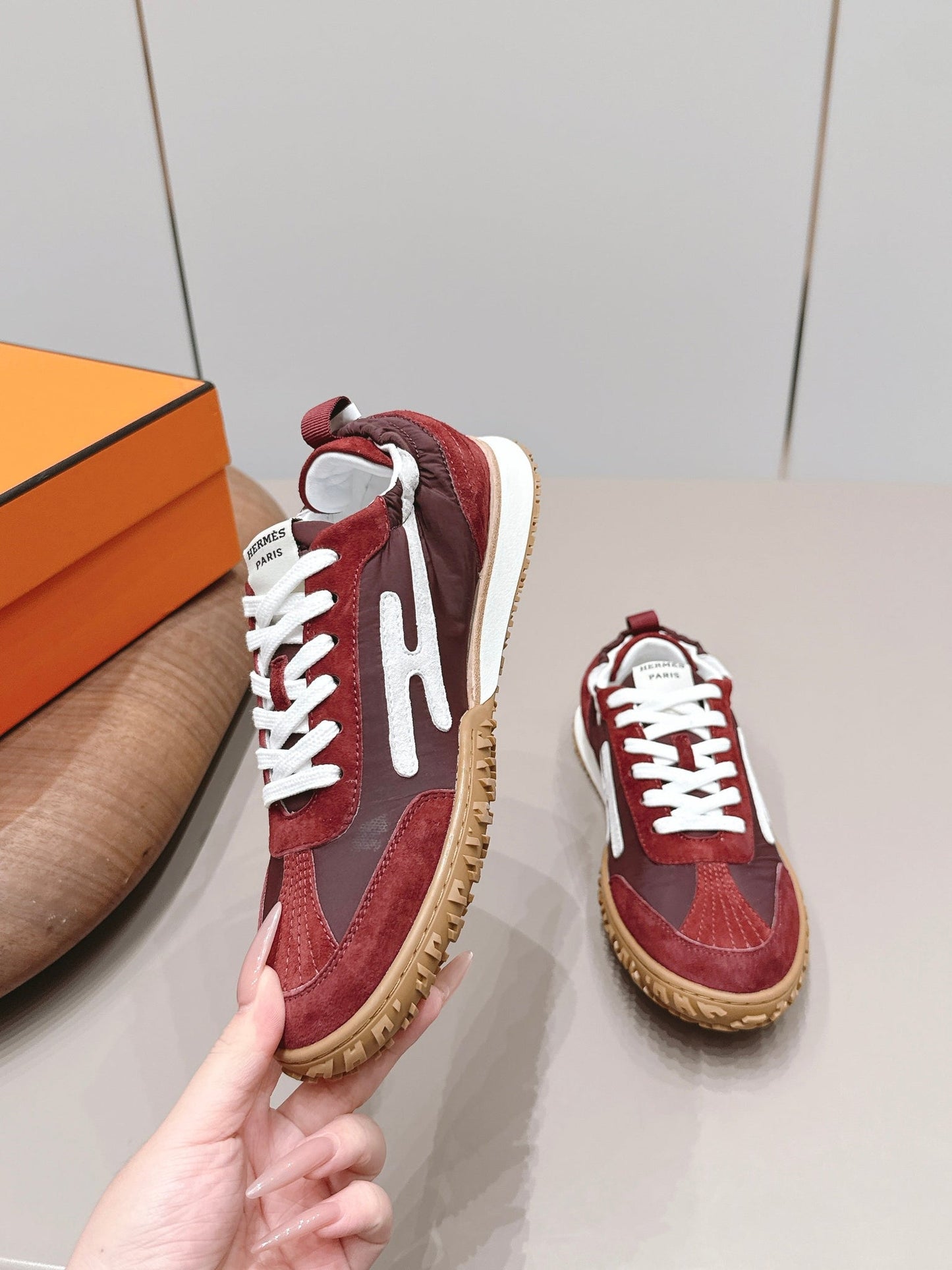 HM 26s Bouncing Sneakers Brown Nylon Suede