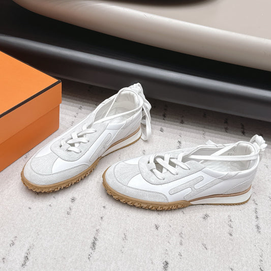 HM 26s Mascot Sneakers White Suede Lambskin 905304