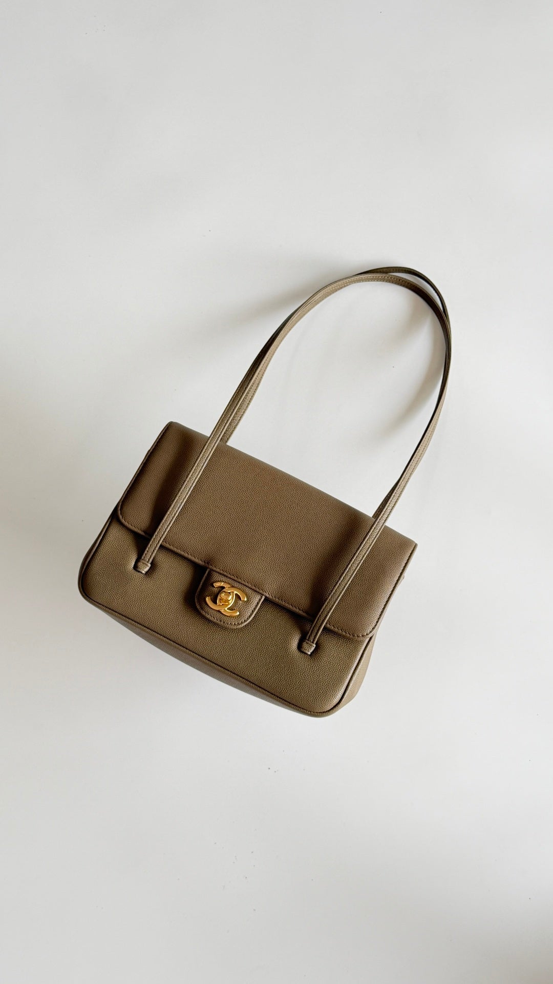 Chanel 26 Shoulder Bag 22cm Khaki Caviar Leather