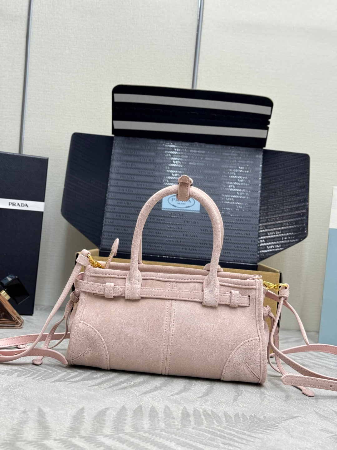 Pra Bonnie Bag 24cm Light Pink Suede Leather 293811