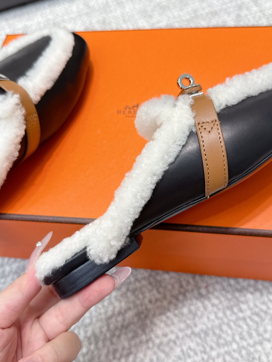 HM 25ss Oz Mule Black Goatskin And Shearling 461941