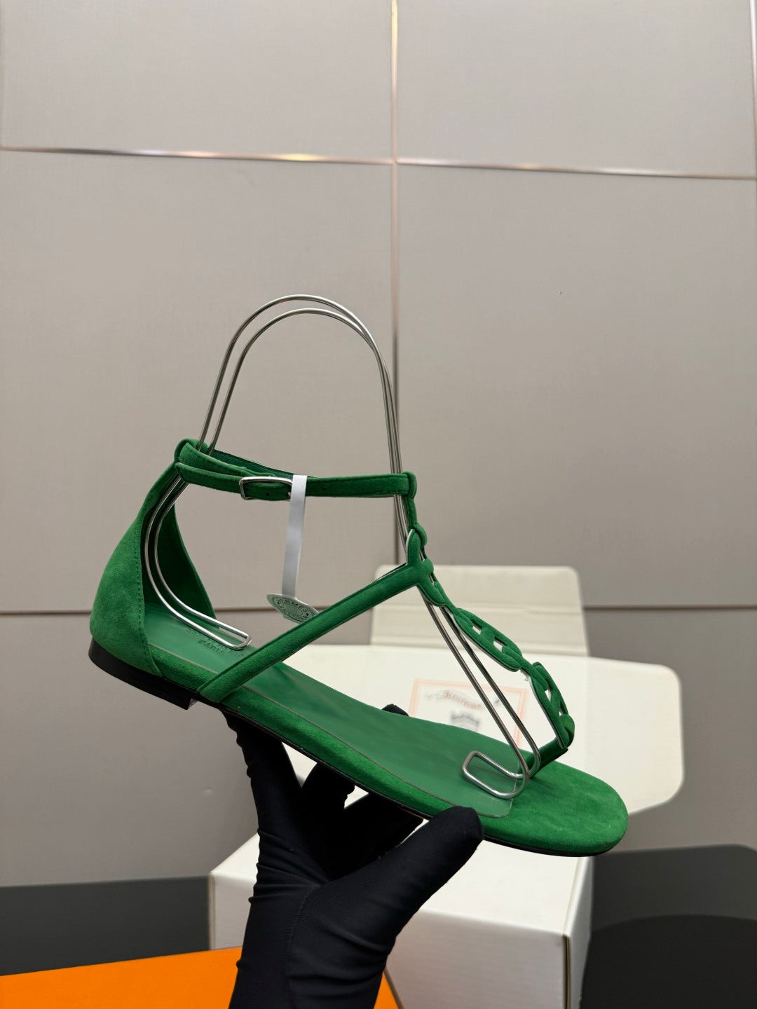 HM Milos Sandal Green Suede 829168