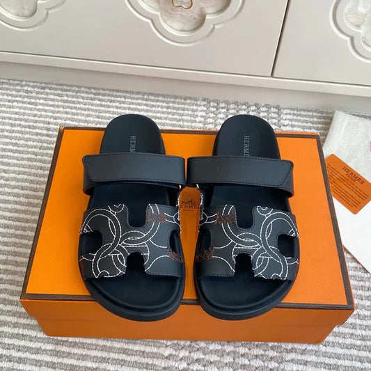 HM 2026 Velcro Slippers Black Sheepskin 667460