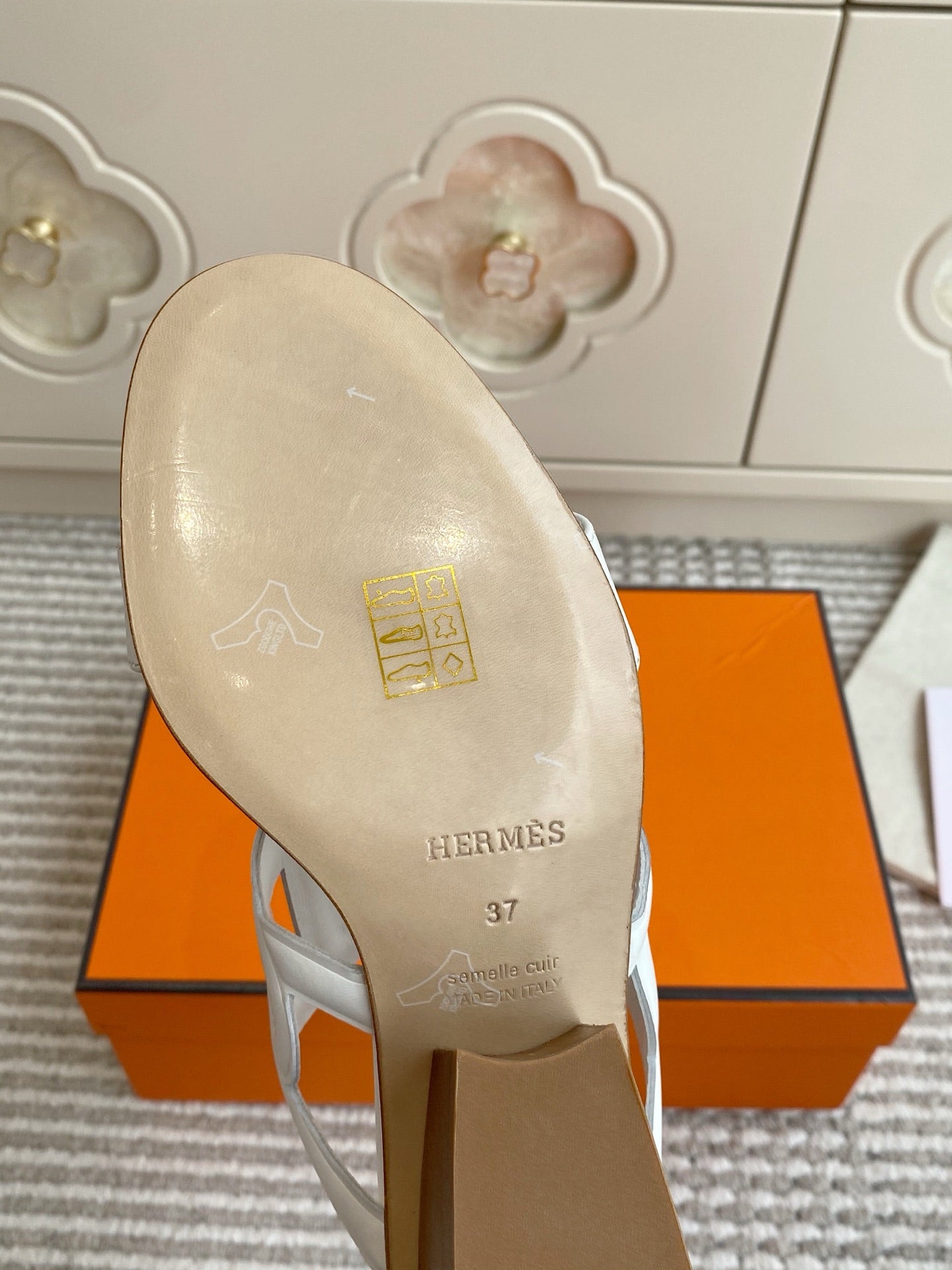 HM Lipari Sandal 7cm White Leather 776549