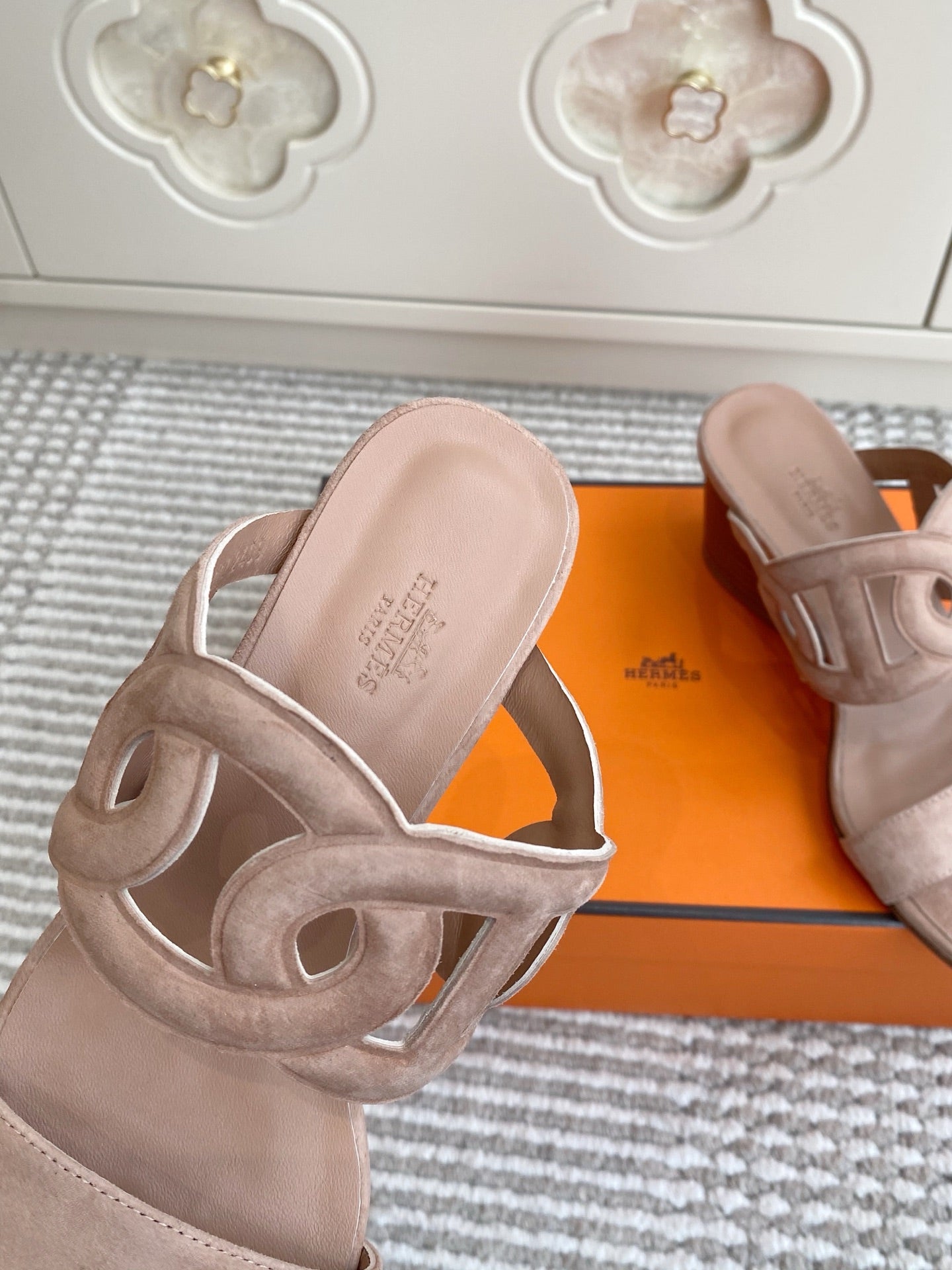 HM Lipari Sandal 7cm Light Khahi Suede 776539