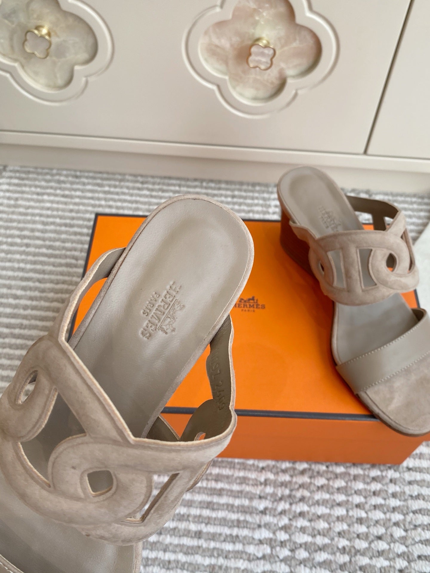 HM Lipari Sandal 7cm Taupe Suede 776543