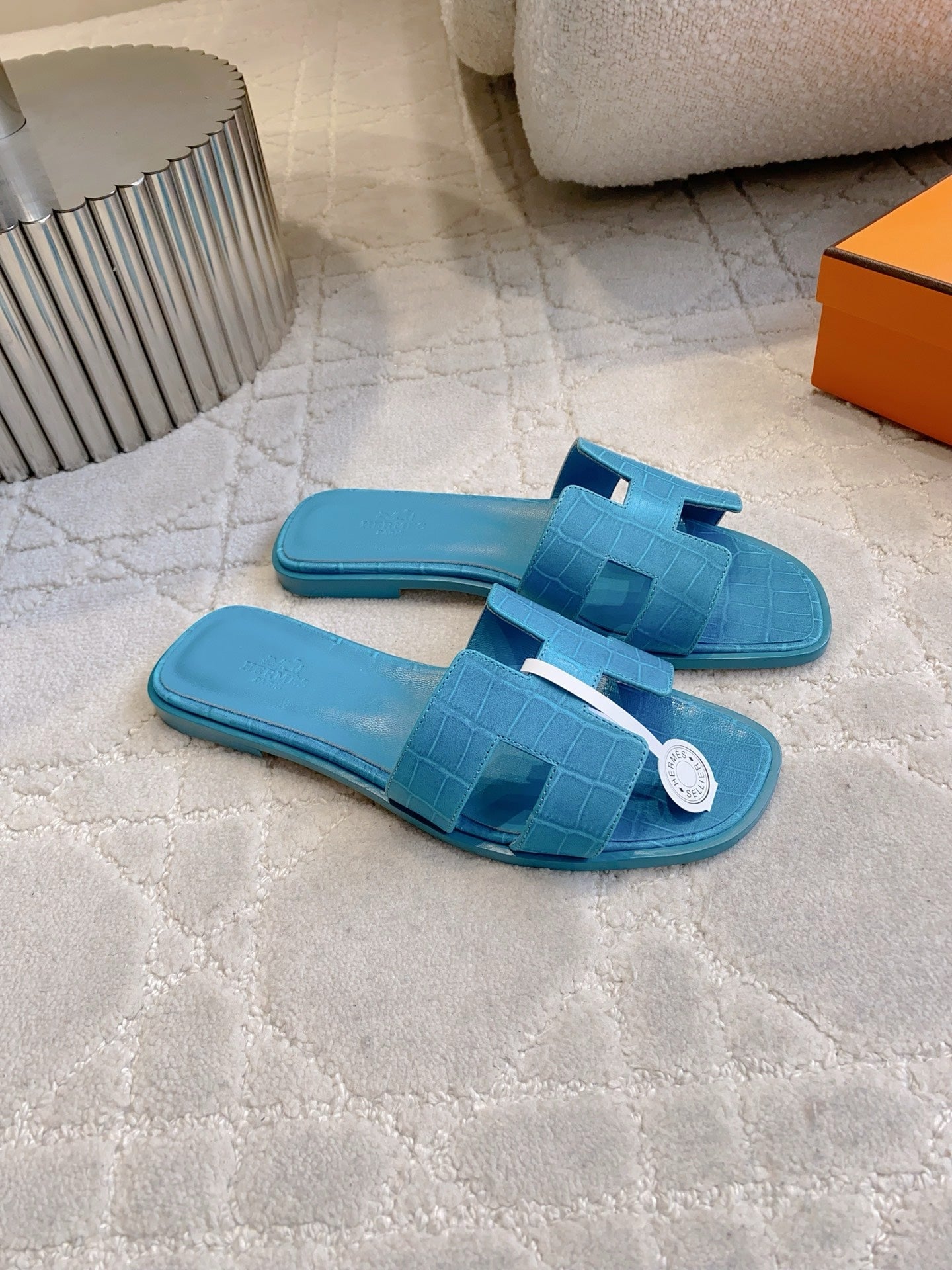 HM 26s Oran Sandal Blue Alligator Embossed Leather 724324