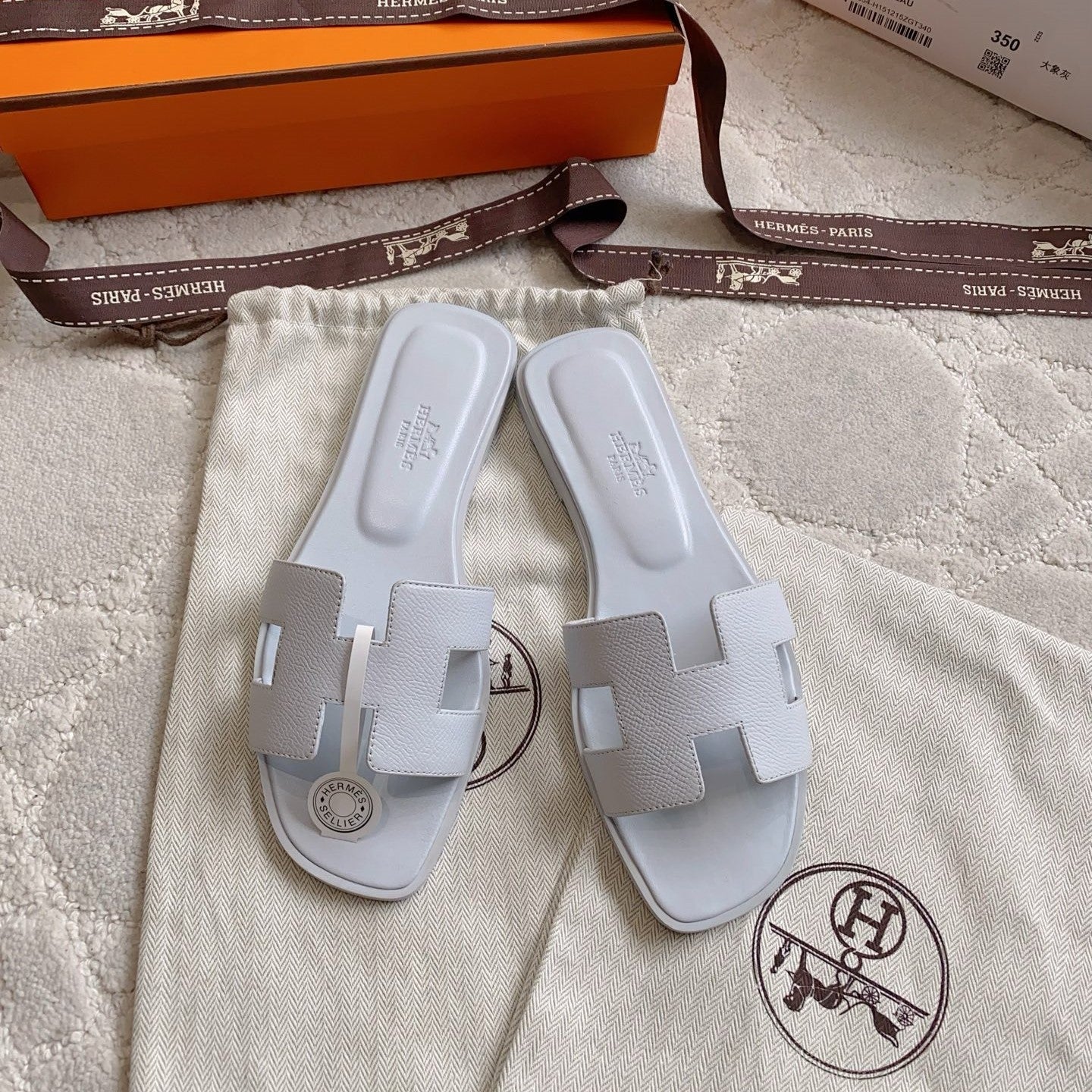 HM 26s Oran Sandal Cloudy Blue Espom Goatskin 724275