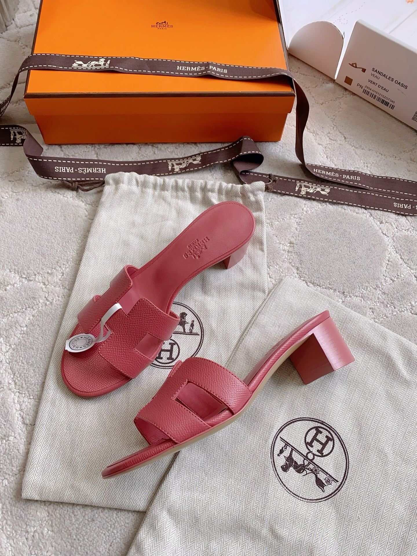 HM 26s Oran Sandal Pink-Red Espom Goatskin 724269