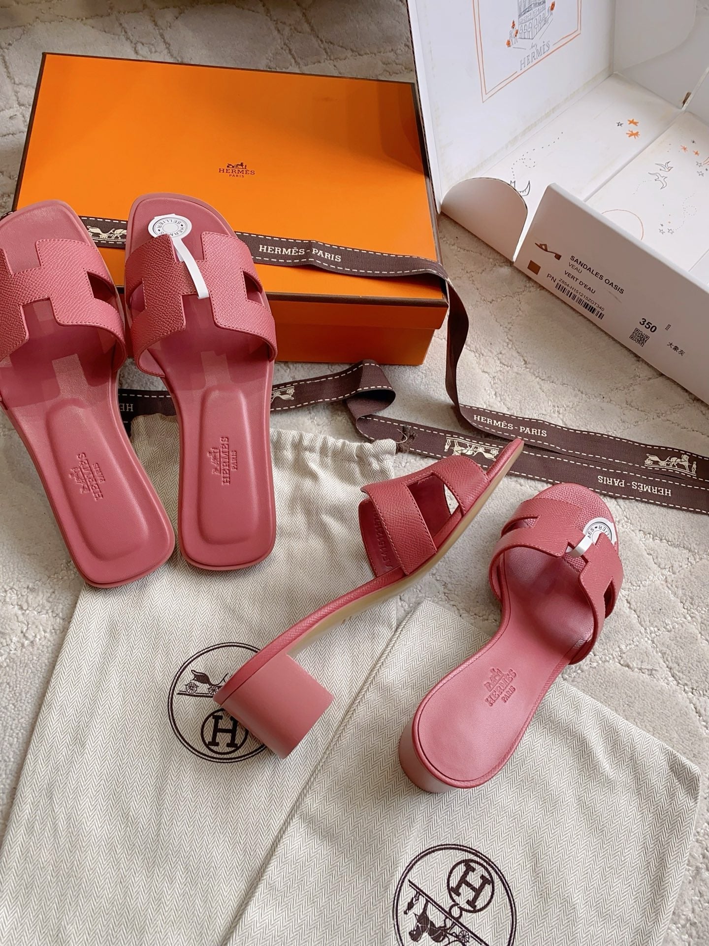 HM 26s Oran Sandal Pink-Red Espom Goatskin 724269