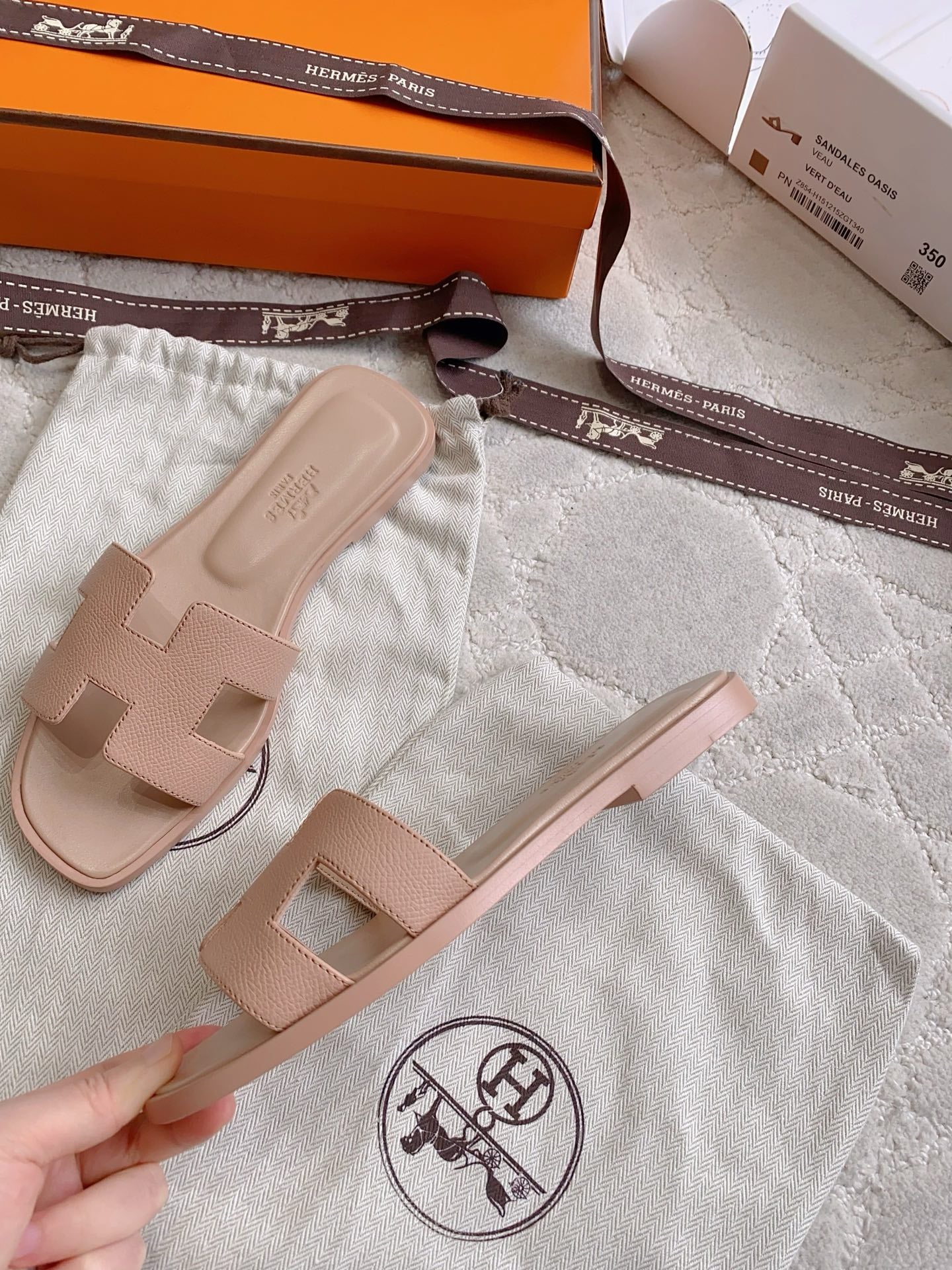 HM 26s Oran Sandal Dusty Peach Espom Goatskin 724272
