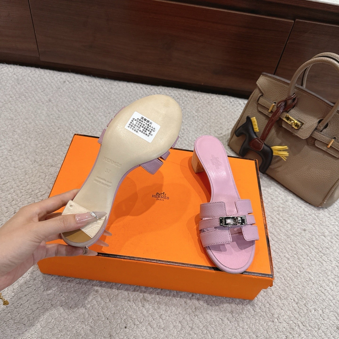 HM Kelly Buckle Sandals 5cm Light Pink Leather 804989