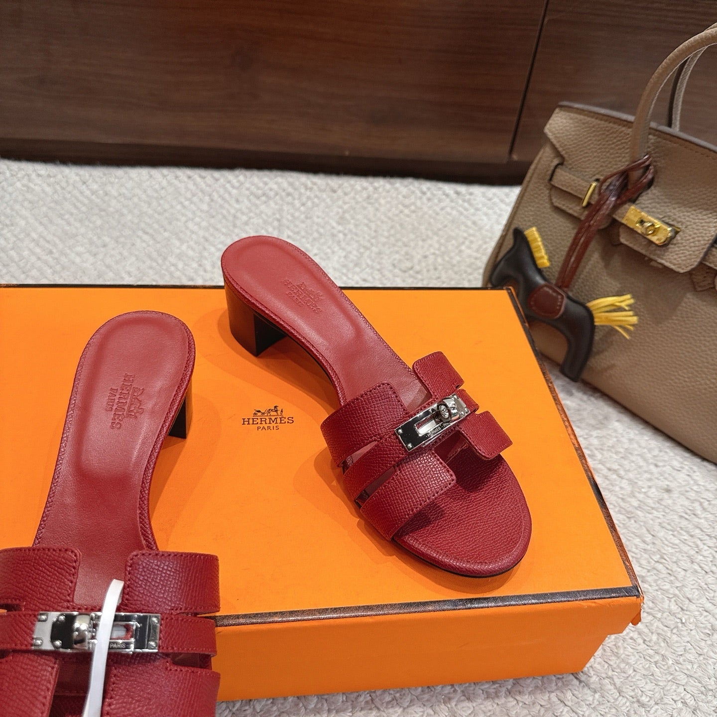 HM Kelly Buckle Sandals 5cm Burgundy Leather 805001
