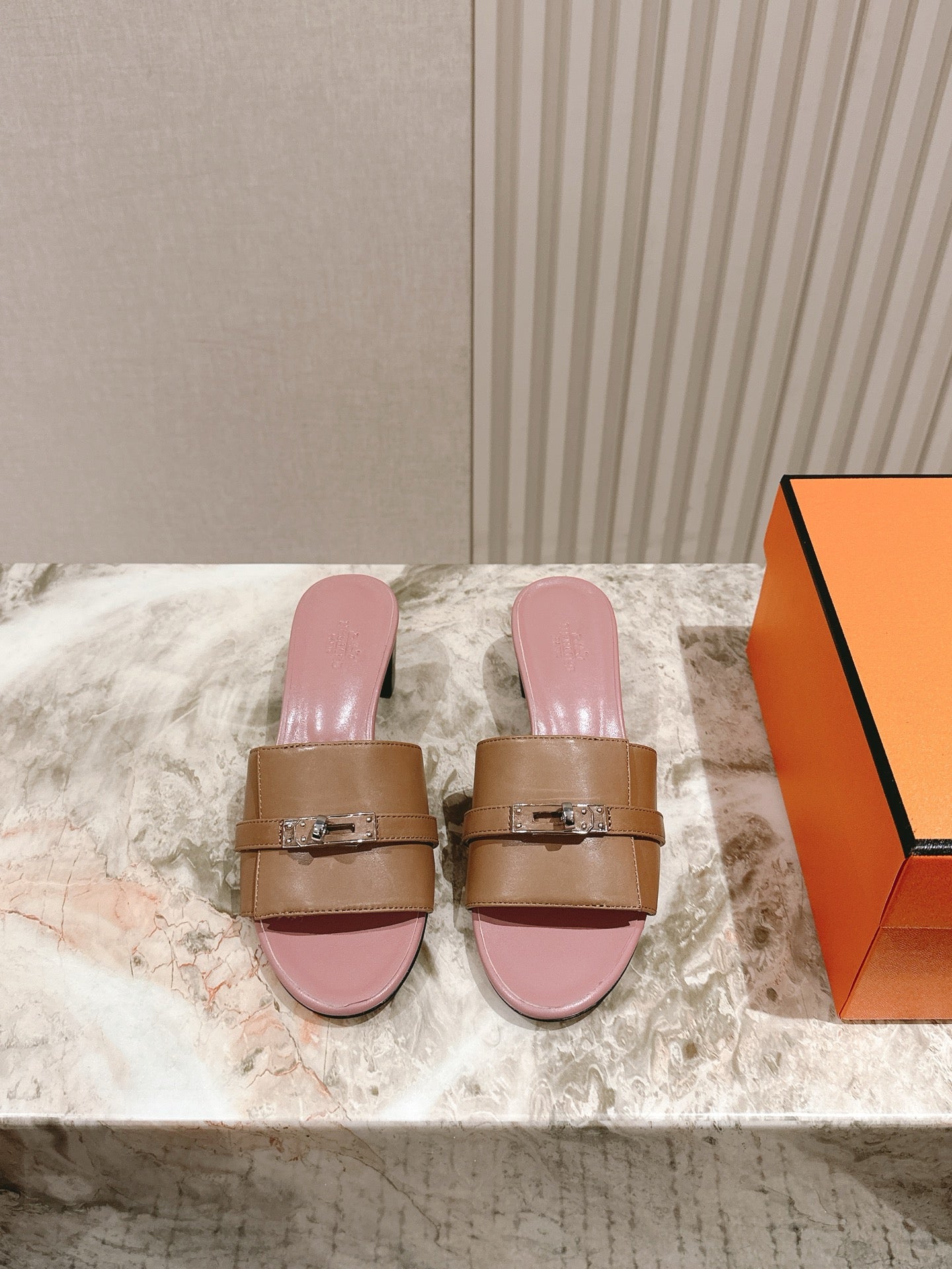 Gigi 50 Sandal Brown Muted Pink Calfskin 445330