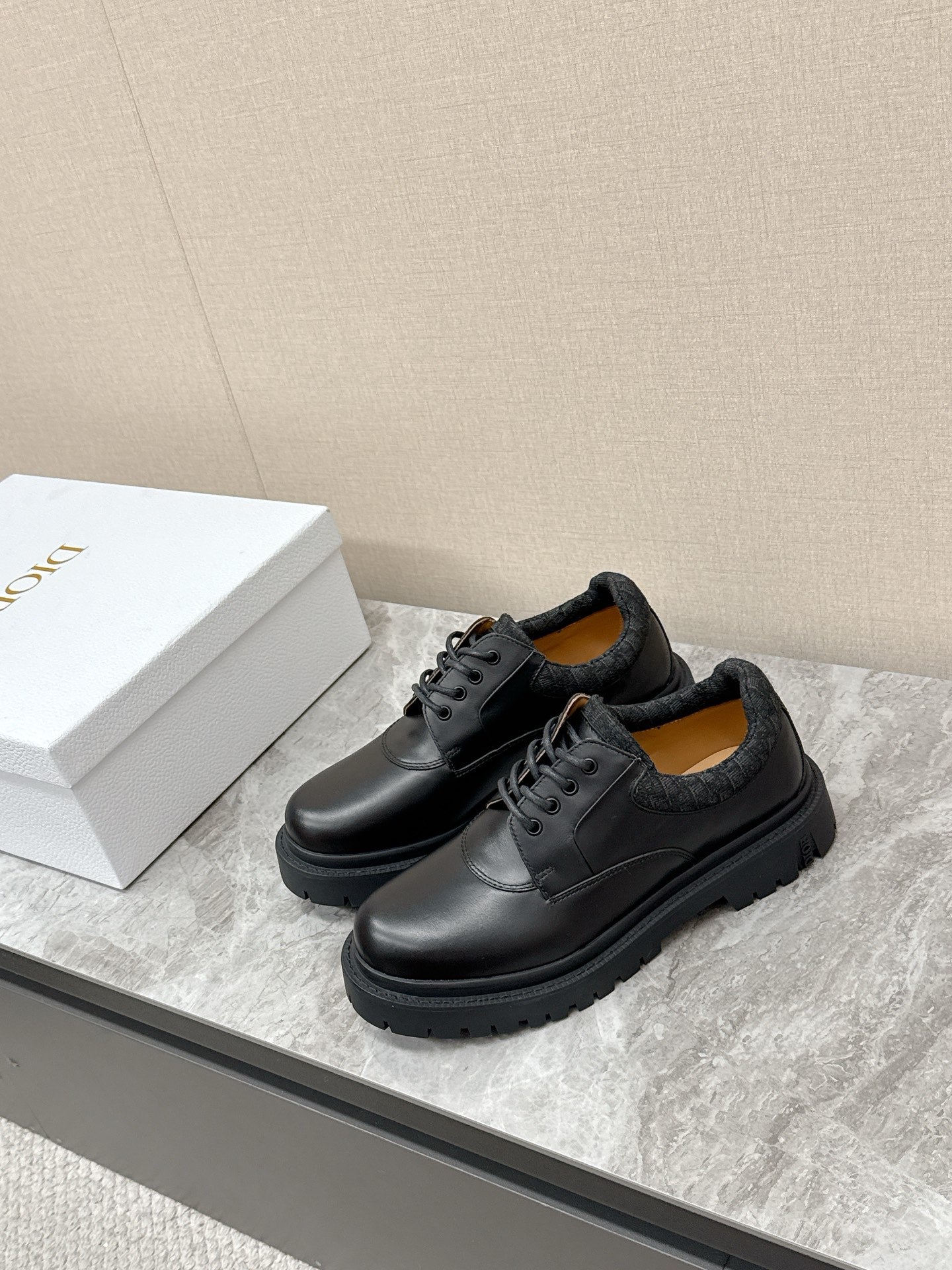 CD 26 Vintage Loafers Black Calfskin 608797