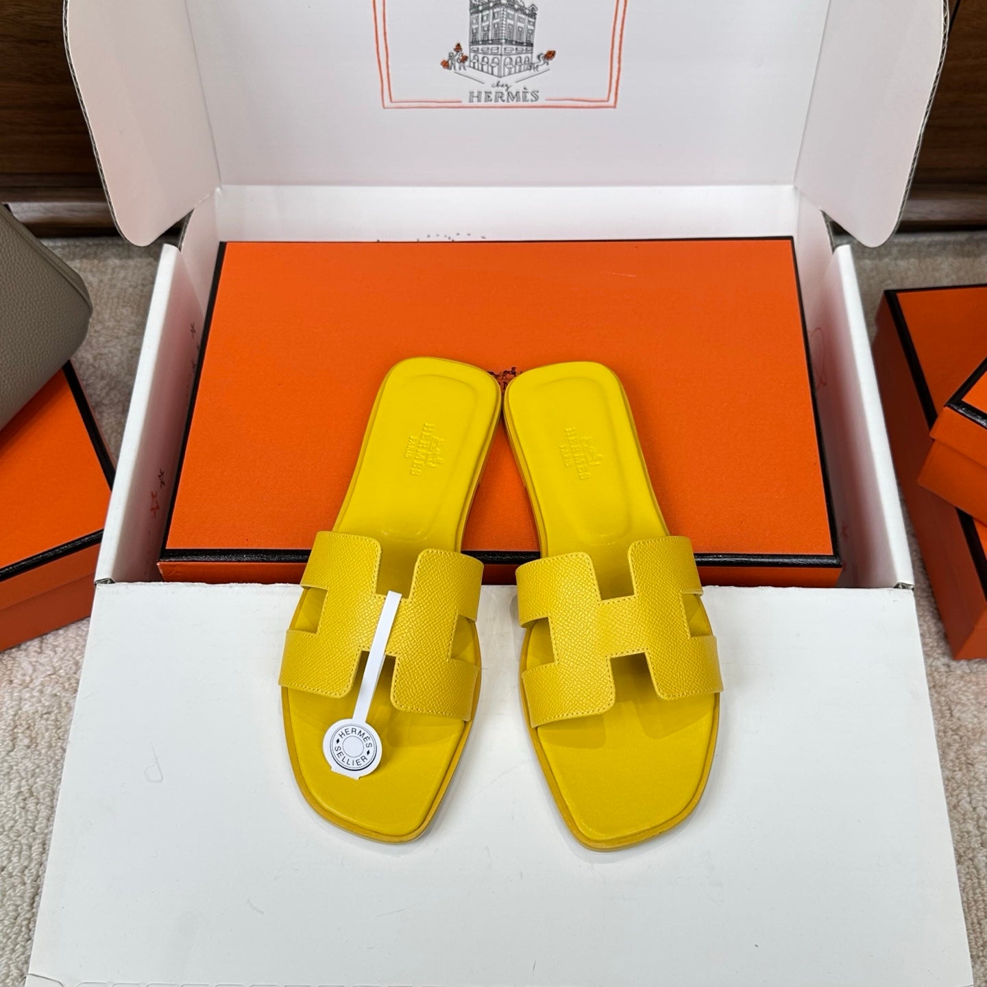 HM Oran Sandal Bright Yellow Espom Sheepskin 802477