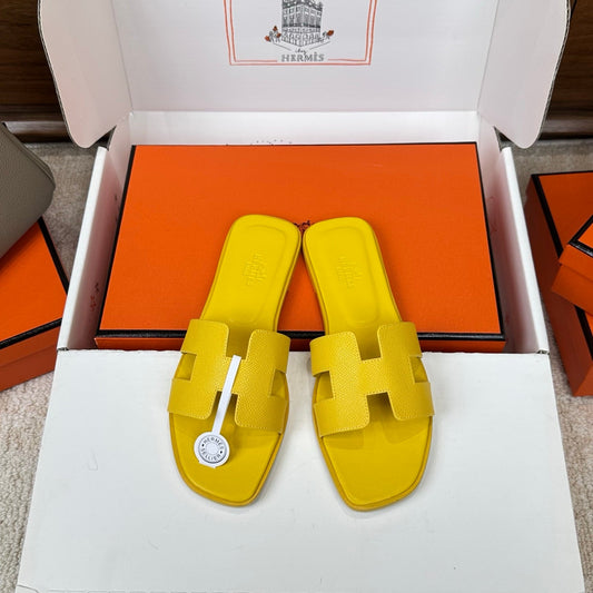 HM Oran Sandal Bright Yellow Espom Sheepskin 802477