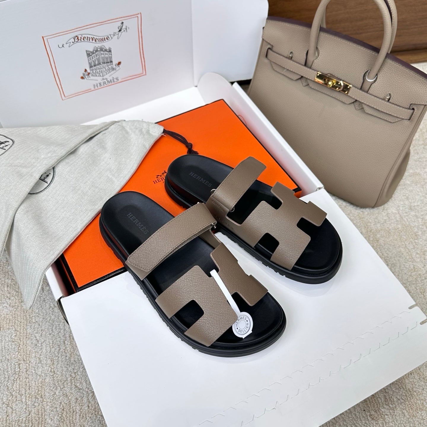HM Chypre Sandal Black Taupe Espom Leather 862388