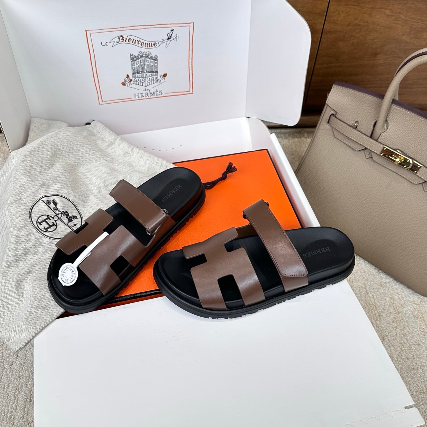 HM Chypre Sandal Black Coffee Leather 862401