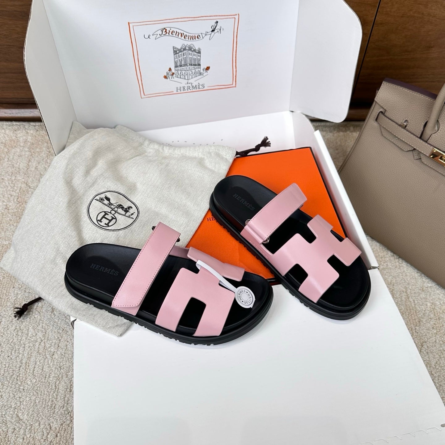 HM Chypre Sandal Black Light Pink Leather 862402