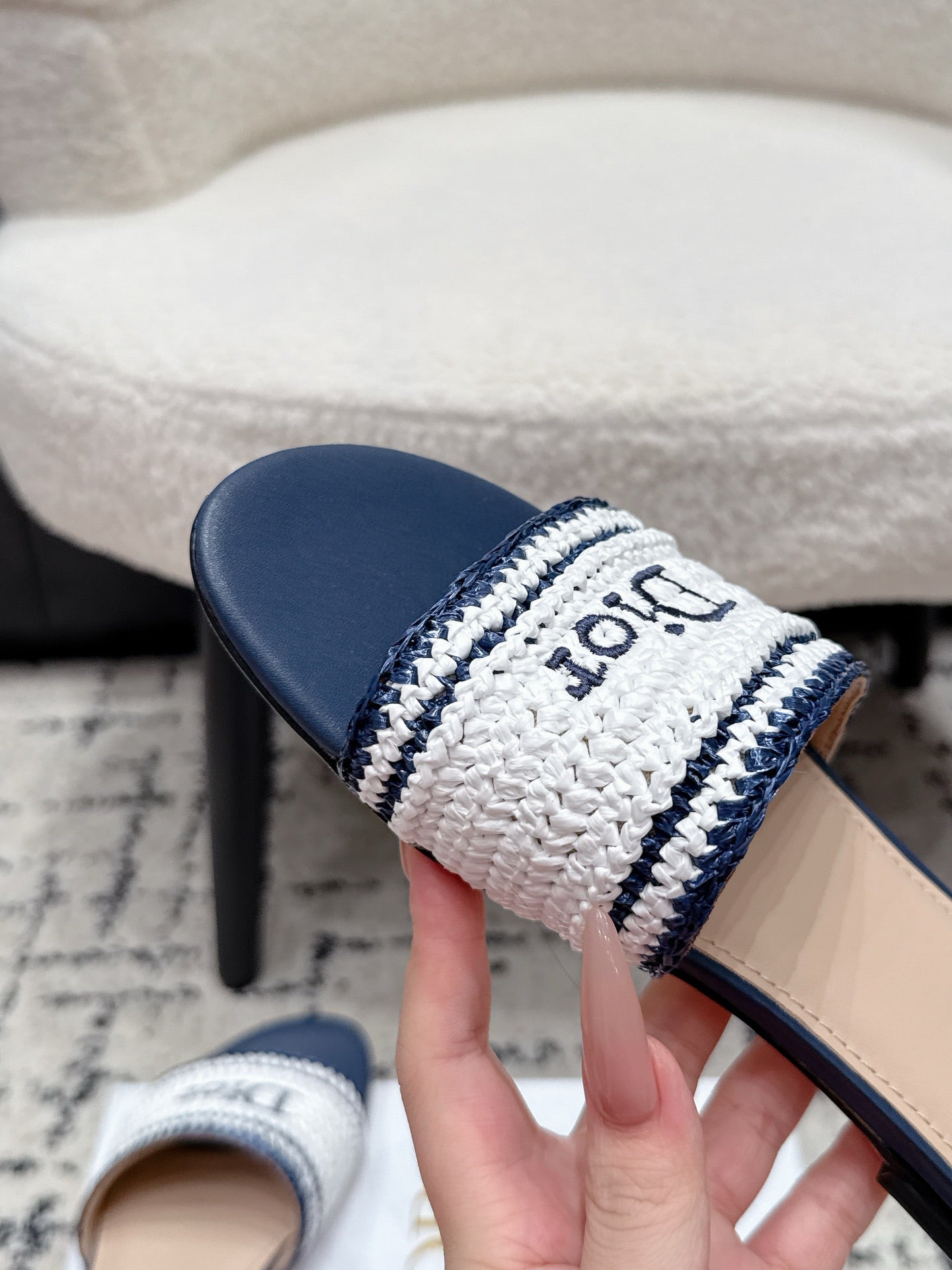 Dior 2026 Flat Sandal Raffia Woven 847001