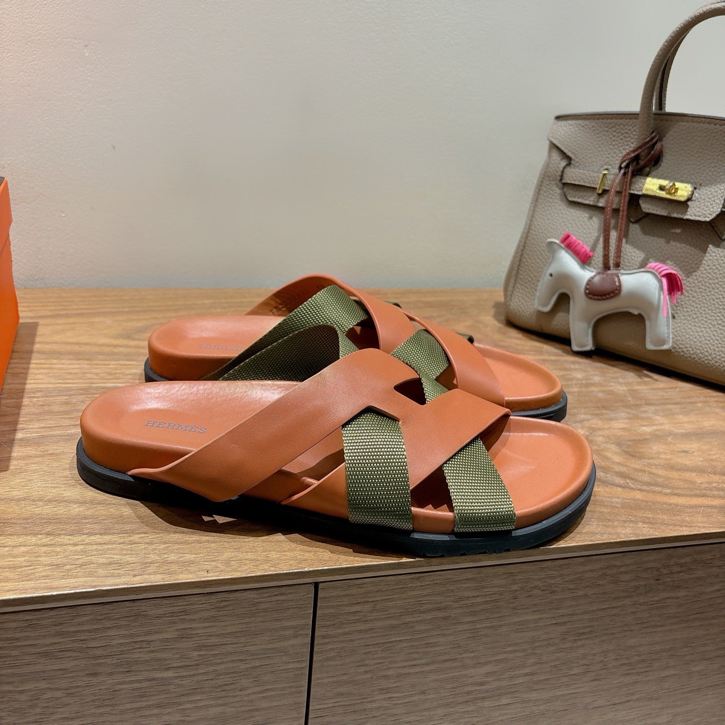 HM 25 Kazimir Sandal Two-tone Calfskin Canvas