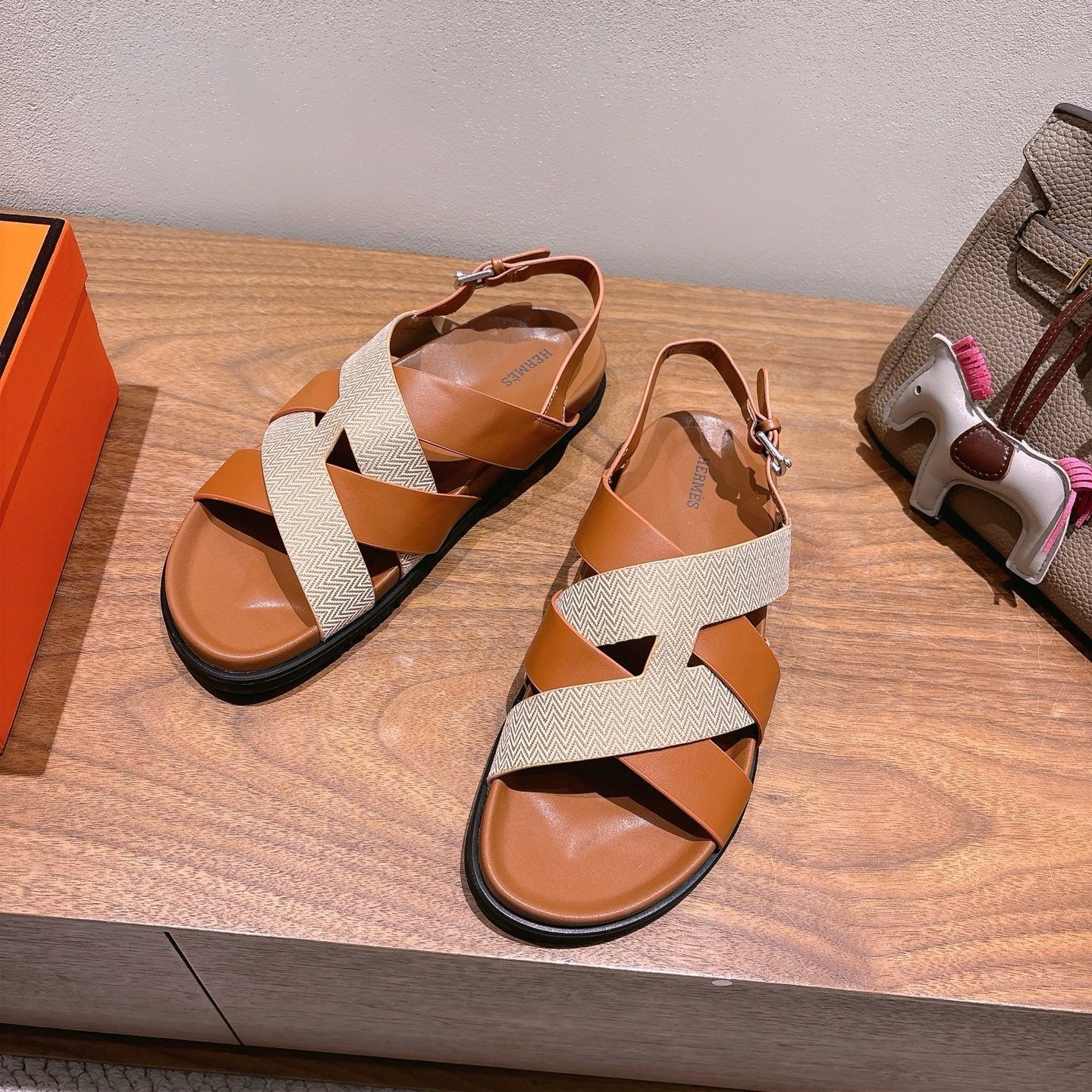 HM 25 Heracles Sandal Brown Calfskin Light Pink Canvas
