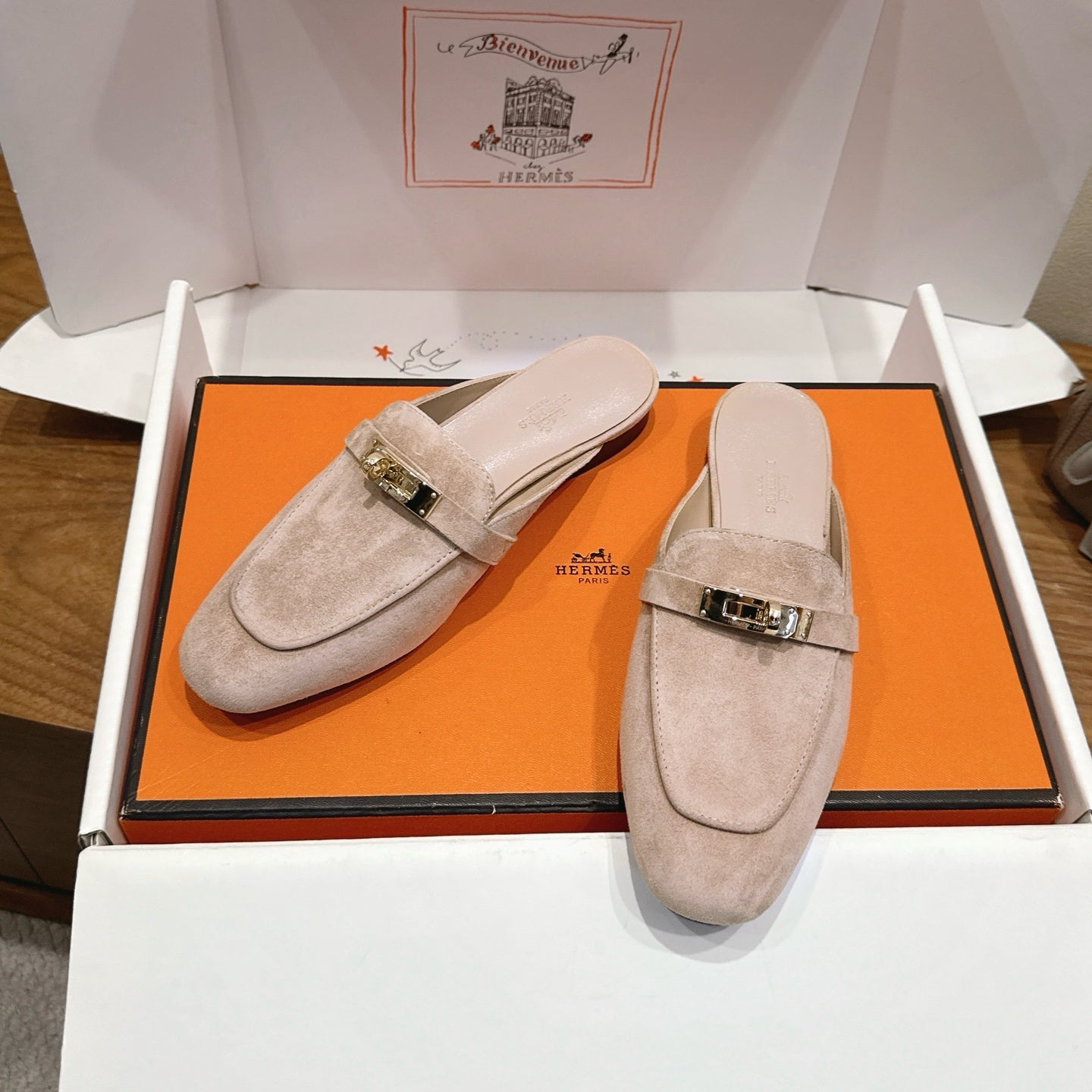 HM 26s Kelly Mule In Light Beige Suede Gold Hardware