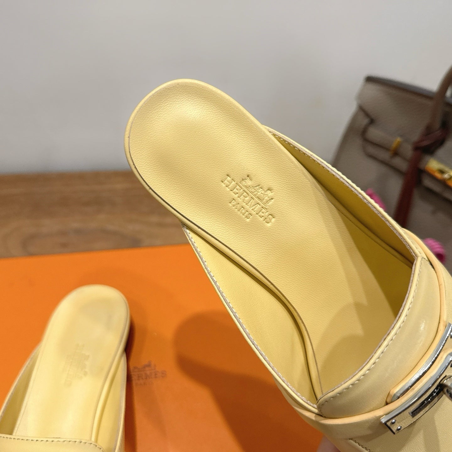 HM 26S Kelly Mule In Pale Yellow Calfskin Silver Hardware