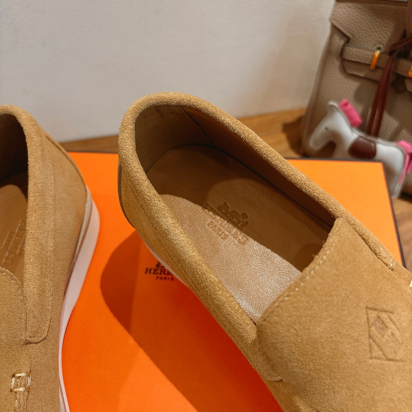 HM Impact Loafers Light Beige Suede 526163