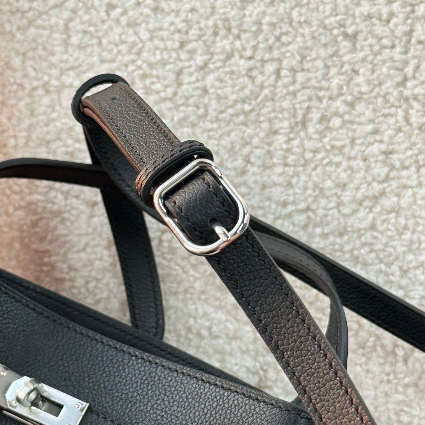 HM So Kelly Shoulder Bag 22cm Black Cowhide 284544