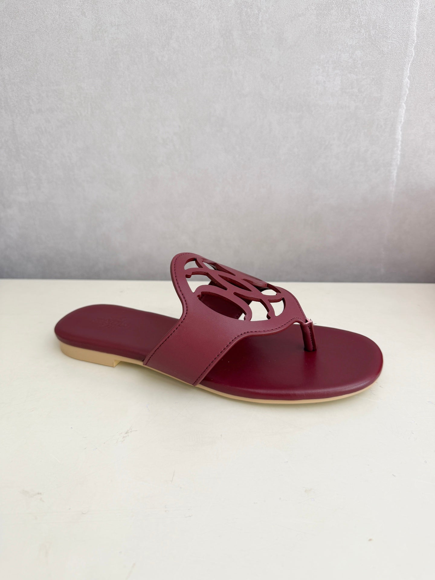 HM 26ss Pig-Nose Slipper Burgundy Leather 605909