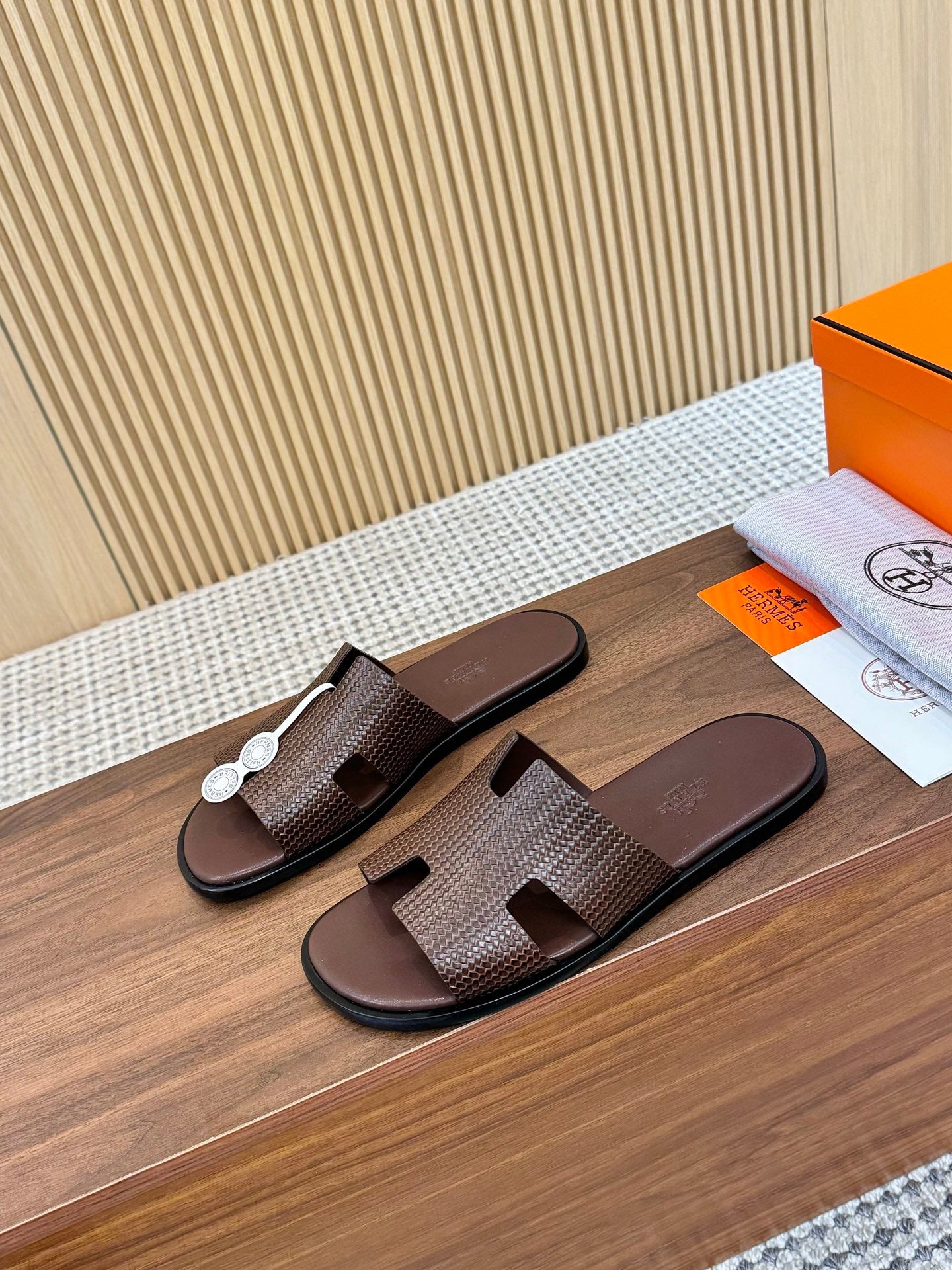 HM Izmir Sandals Coffee Embossed Leather 799283