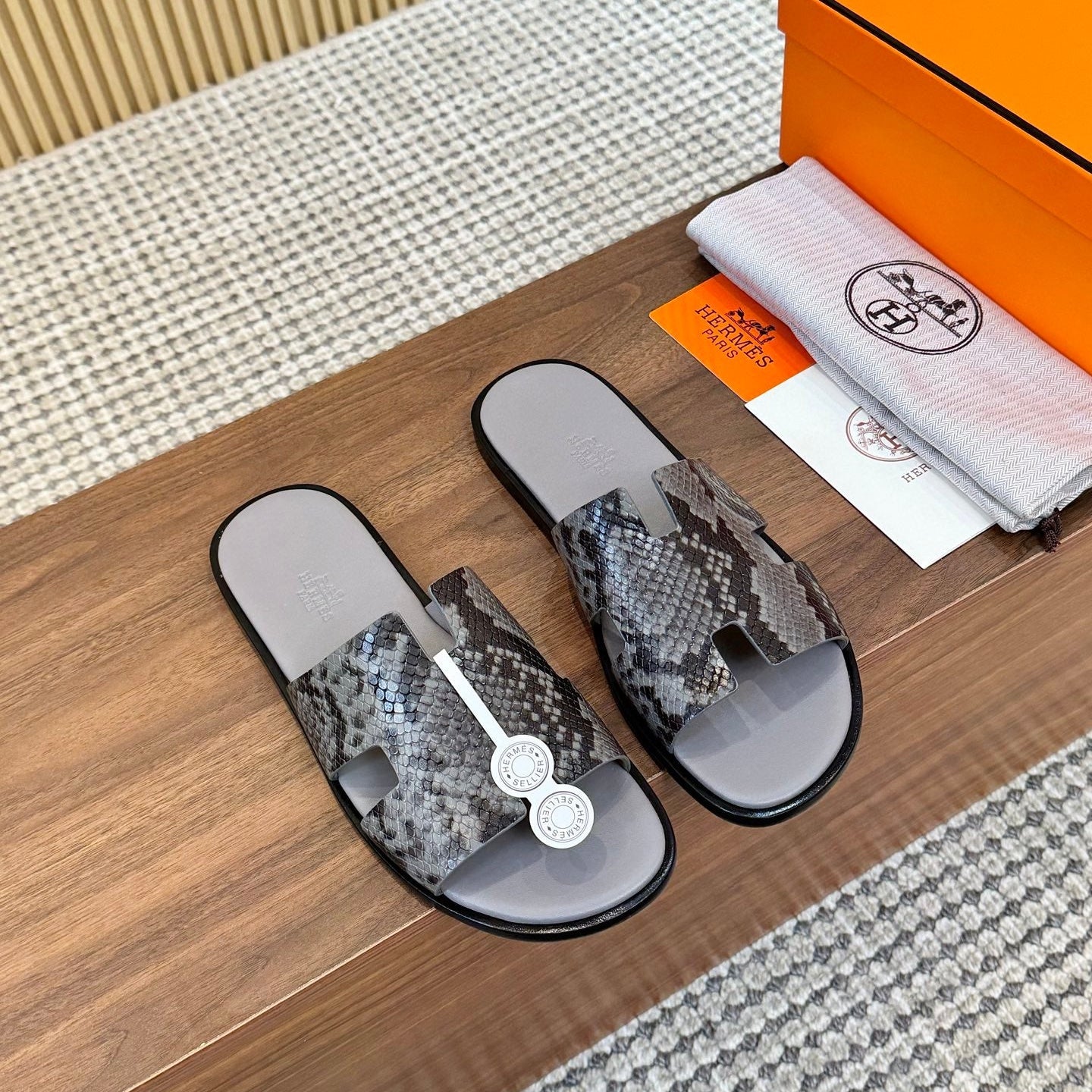HM Izmir Sandals Grey Snakeskin 799286
