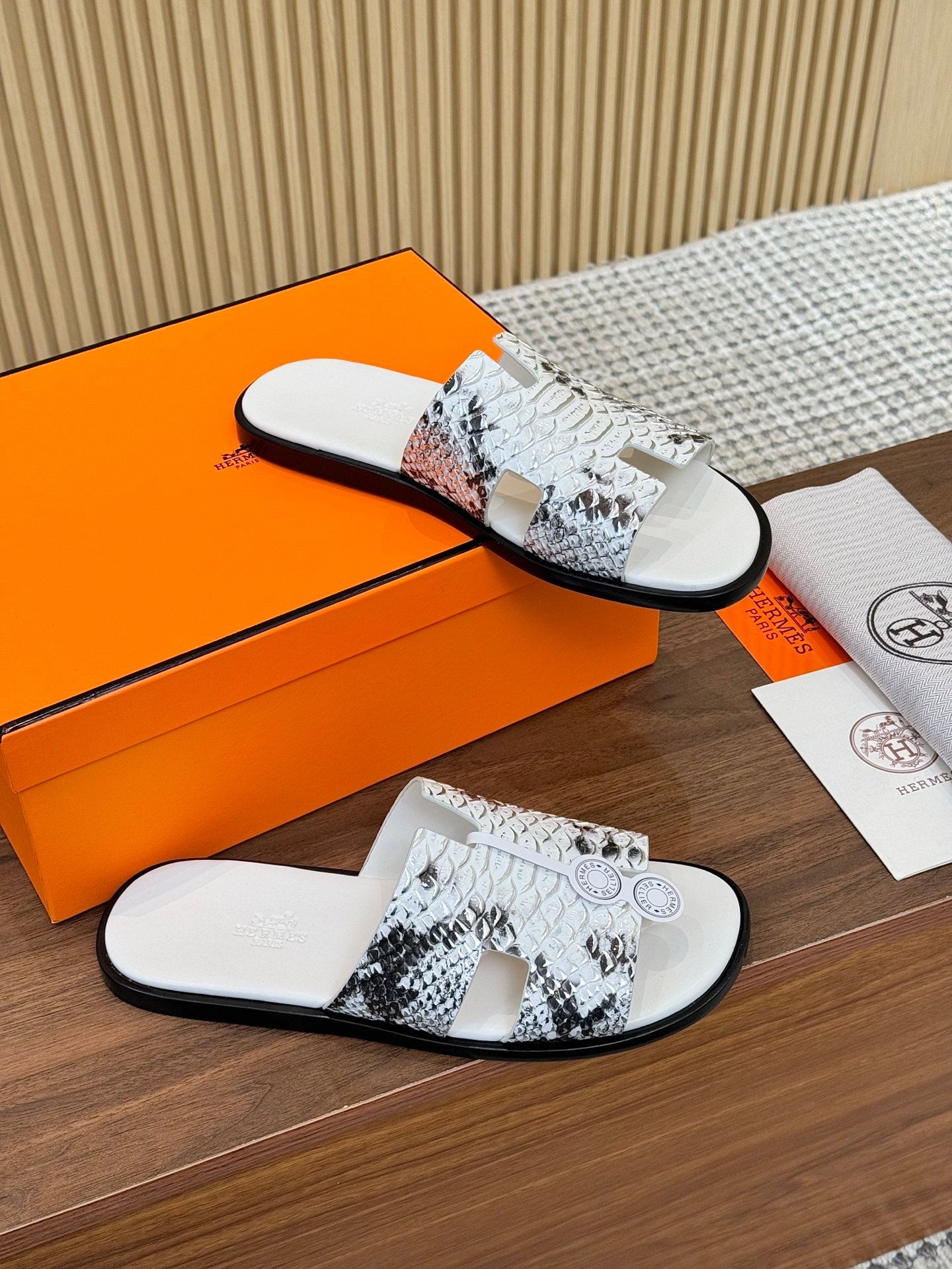 HM Izmir Sandals White Snakeskin 799288