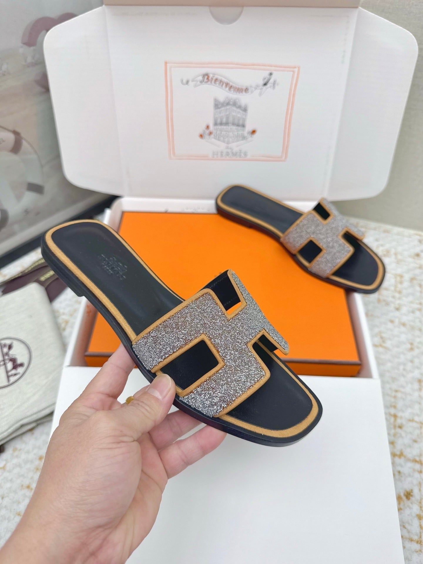 HM Oasis Sandals Black Brown Suede Cowhide 625261