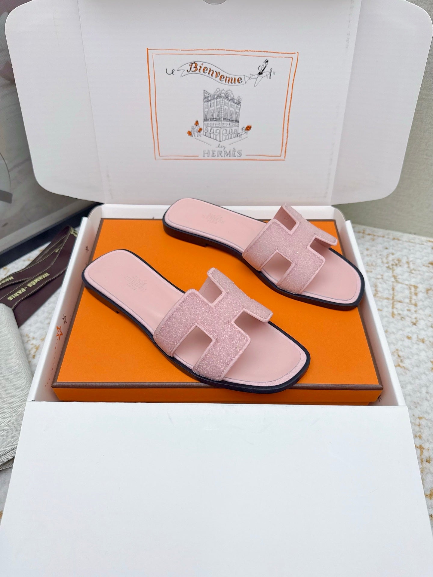 HM Oasis Sandals Pink Suede Cowhide 625265