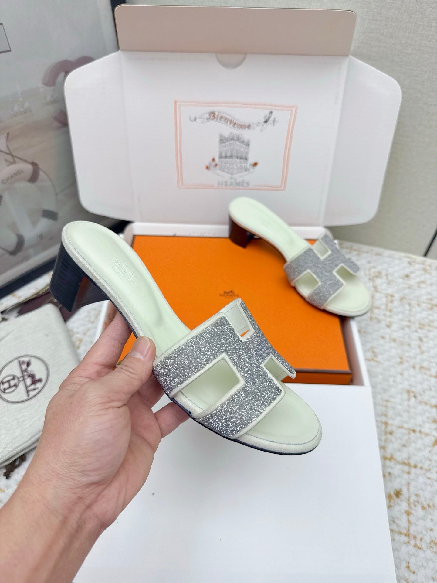 HM Oasis Sandals with Rhinestone White Cowhide 625269