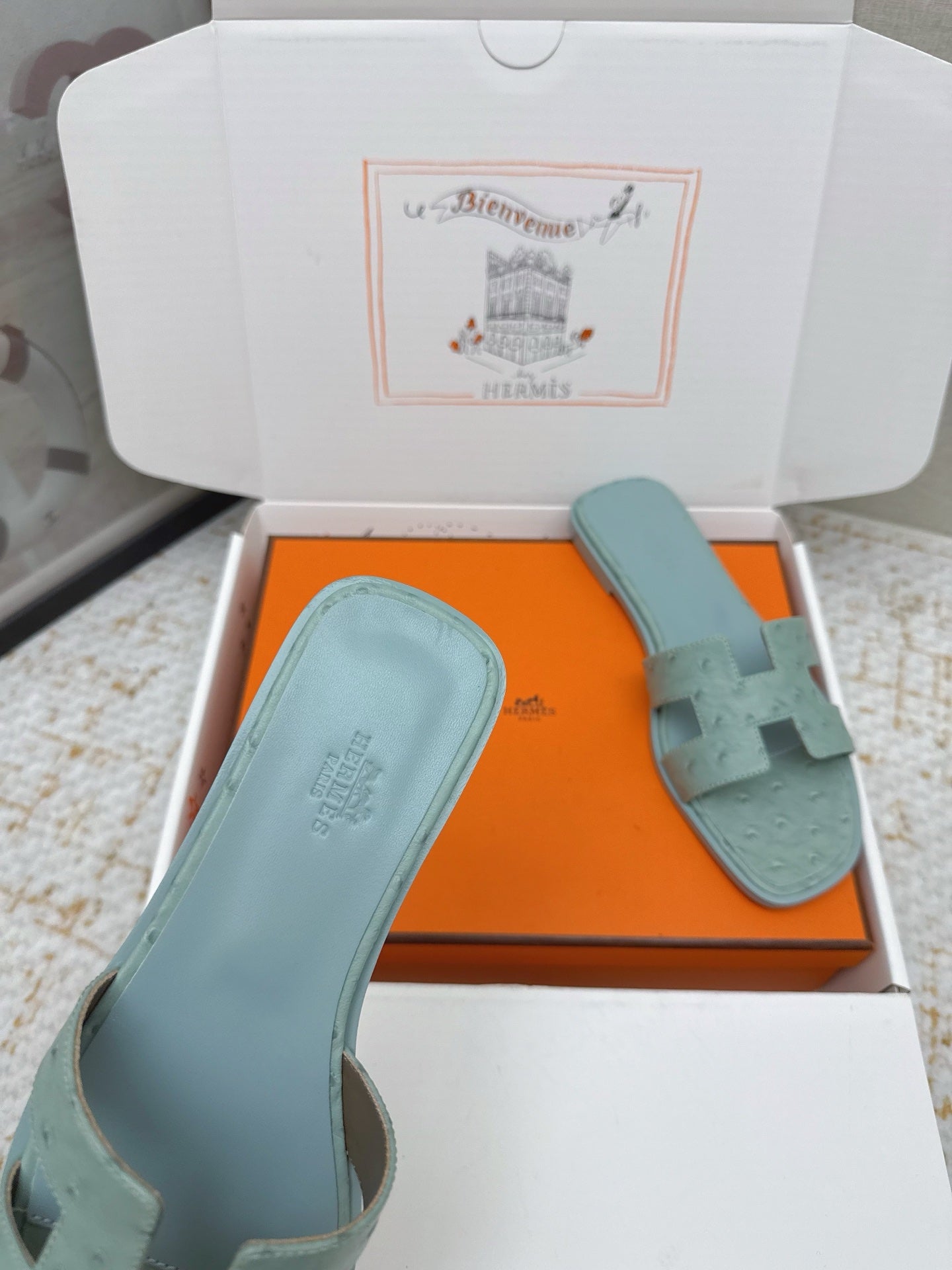 HM 26ss Oran Sandals Sage Green Ostrich Leather 625101